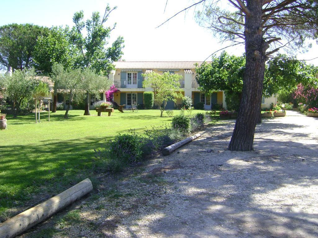 Hotel des Granges Arles Buitenkant foto